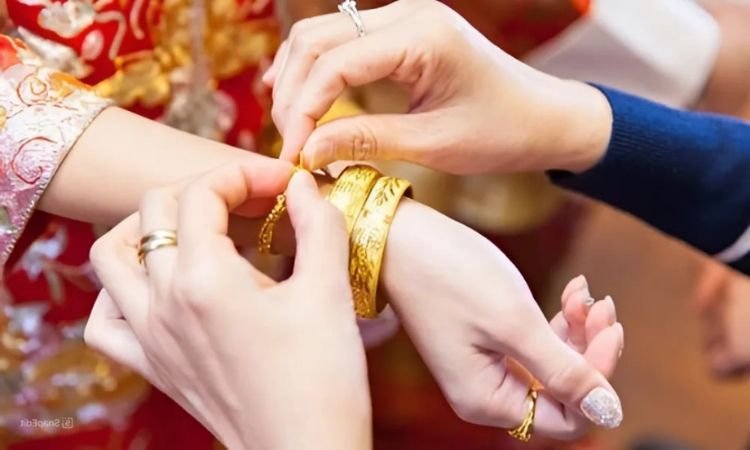 mua vàng cưới
