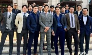 cách tạo dáng chụp ảnh đi đám cưới nam